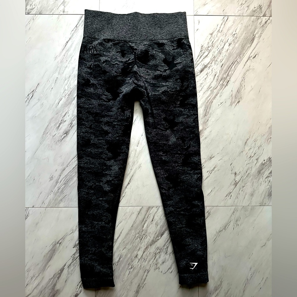 Gymshark Camo Seamless leggings. Medium